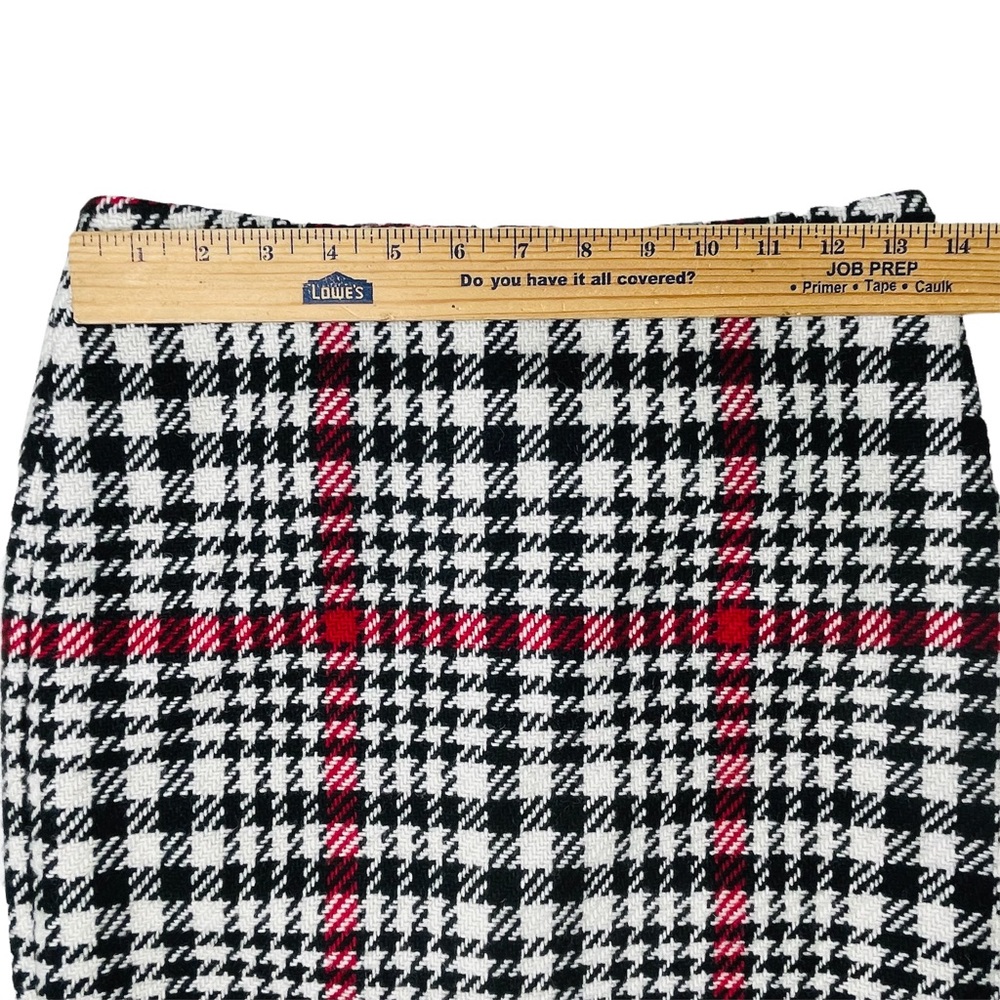 Talbots Black Red & White Houndstooth Plaid Wool Skirt Size 2P - Picture 7 of 9